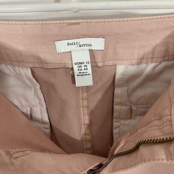 Daily Ritual Pale Pink Cotton Shorts - Picture 3 of 4